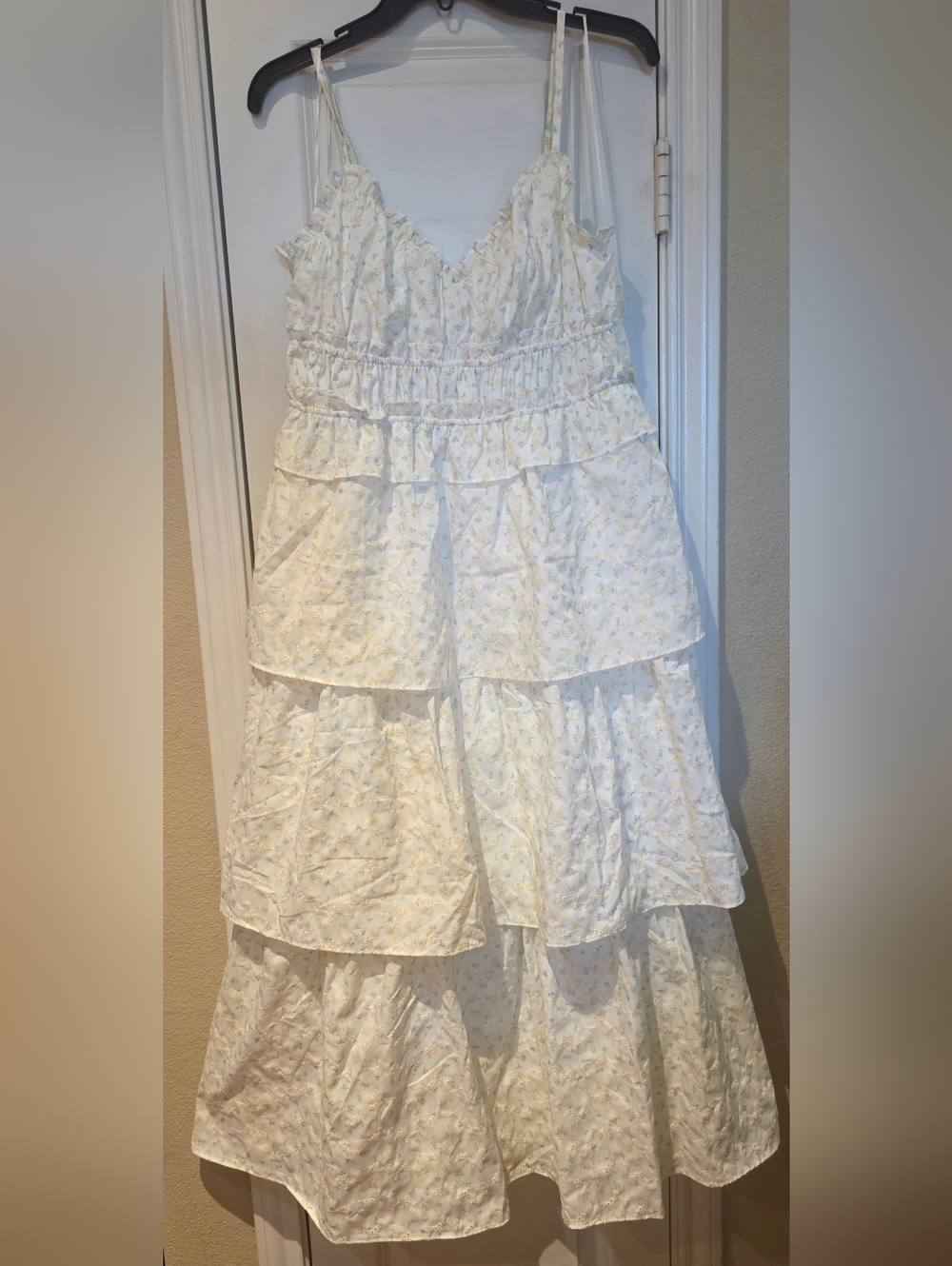 Storia (L) White & Yellow Tiered Floral Sundress